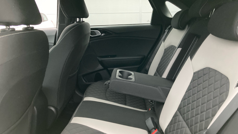 Kia Ceed 1.6 CRDi 48V ISG GT-Line 5dr Diesel Hatchback